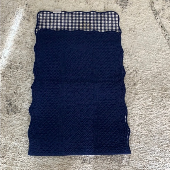 Williams Sonoma Table Runners - Picture 2 of 4